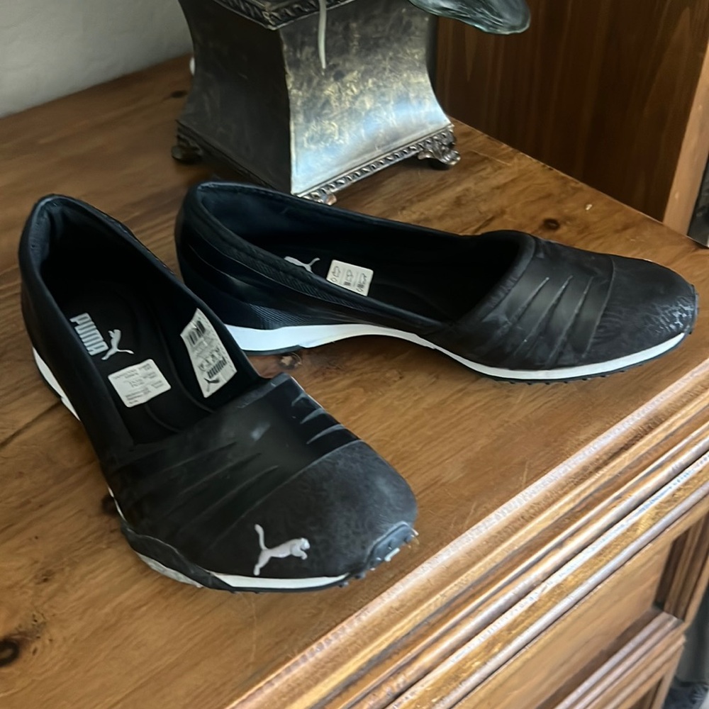 Puma slip on sport shoe with Puma SoftFoam size 9